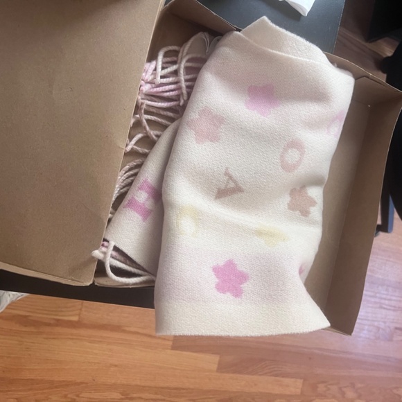 Coach scarf - Picture 4 of 5